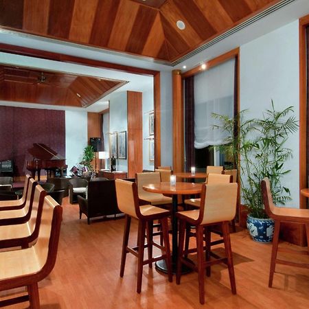 Hilton Guam Resort & Spa Тьюмон Ресторан фото